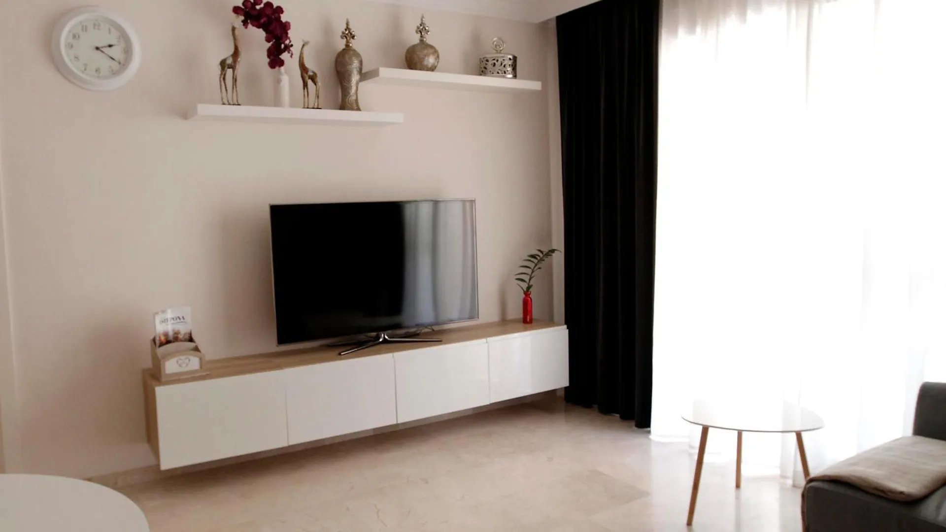 La Rada Beach Estepona Centro Apartment Spain